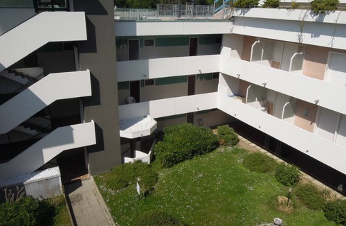 Bibione Pineda Apartment | Residence Gemini is an apartmenthouse (with elevator) near the sea (150m), in Bibione Pineda area, w