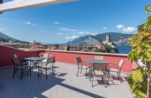 Malcesine Apartment | Residence La Pergola monolocale uno