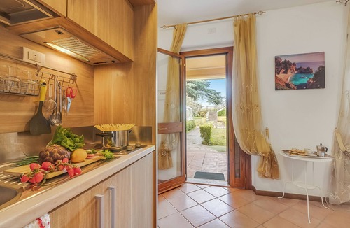 Sensole Apartment | Residence La Perla - Apt 10, Monte Isola, Italy