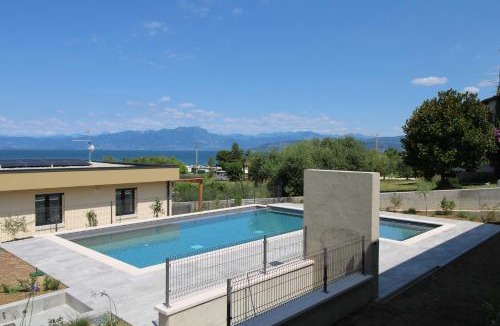 Lazise Villa | Residence Le Terrazze - Your Green Holiday - Vista Lago, Montagne e Piscina