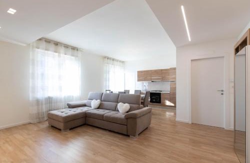 Sud-Ovest Apartment | Residenza Alexander Luxury 2