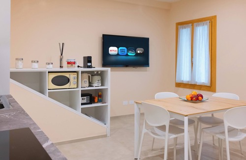 Asolo Apartment | Residenza Dante–In the City of a Hundred Horizons
