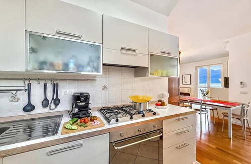 Menaggio Apartment | Residenza Menaggio - Mimosa, Menaggio, Italy