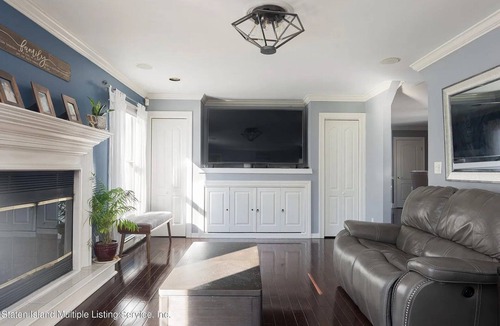 Woodrow House | Resort like Home W/Pool in NYC