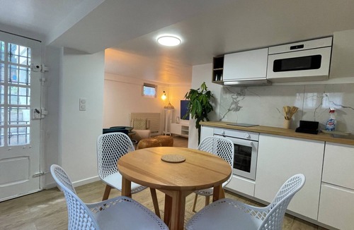 Maisons-Alfort Apartment | Rez de Jardin aux Portes de Paris