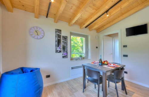 Roe Volciano Apartment | Ricomilla-Ulivo -Balcony, Garden & Privat, Roè Volciano, Italy