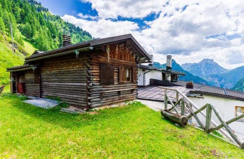 Rocca Pietore House | Rifugio Capanna Bill