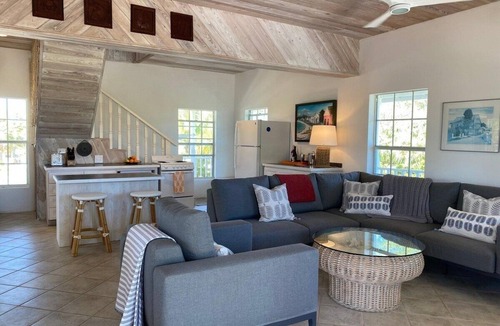 North Palmetto Point House | Rocks Retreat 2 Bedroom Home