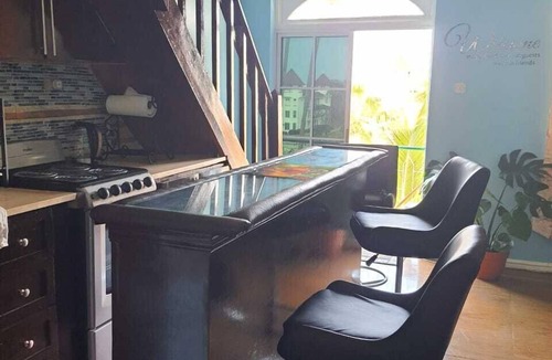 St.Bran's Burg Condo | Romantic condo with private beach and pool