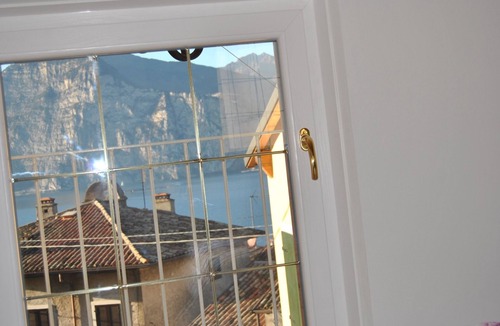 Cassone House | ROMANTIC IDIPENDENT HOUSEHOLD three minutes from the beach GARAGE satellite TV