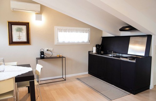 Teolo Apartment | Romantic refuge nestled in the greenery of the Euganean Hills Natural Park.