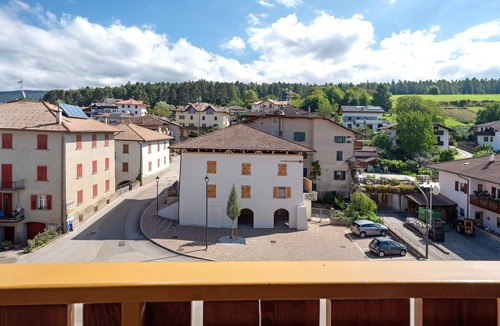 Coredo Apartment | Room 'Vento Alpino Campanile' with Balcony and Wi-Fi