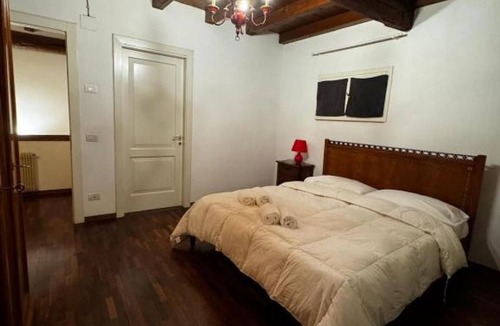 Bassano del Grappa Bed & Breakfast | Room with private bath and gym near Bassano, parking included