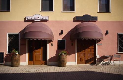 Sanguinetto Hotel | Rooster Hotel