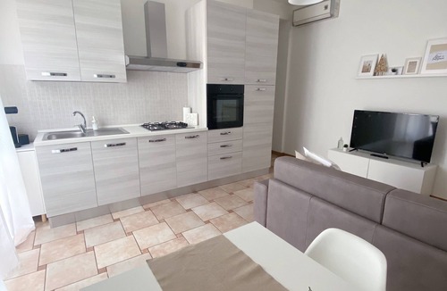 Negrar Apartment | Rose E Tulipani 6