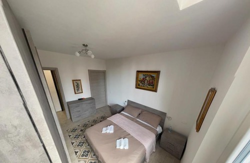 Somma Lombardo Apartment | Rosso MXP e Lago Maggiore aeroporto a 7 min