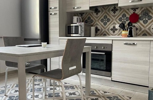 Somma Lombardo Apartment | Rosso MXP e Lago Maggiore aeroporto a 7 min