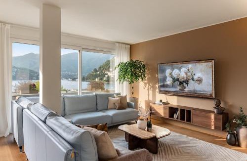 Como City Centre Apartment | Royal Lakeview Penthouse by Aura Luxury Collection