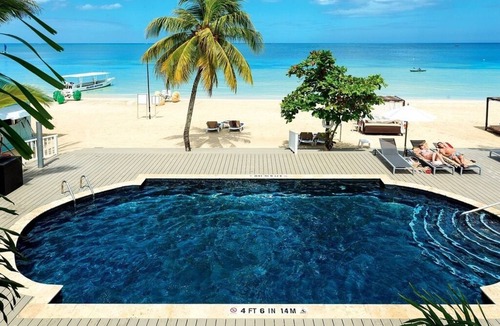 Orange Bay Apartment | Royal Swim-Up Suite w/King Bed, Ocean Views & Direct Pool Access ALL-INCLUSIVE