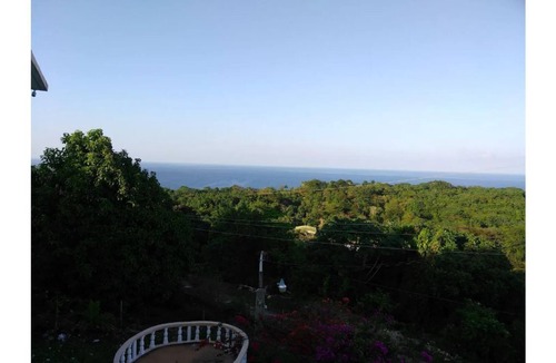 Moore Town Villa | ROYAL VILLA 360