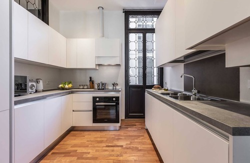 San Marco Apartment | San Marco Alluring and Spacious Apartment with Elevator