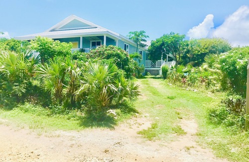 Rainbow Bay Cottage | Sandy Toes