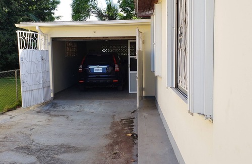 Santa Cruz House | Santa Cruz Upscale Vacation house for your get away, minutes to the town of Sata