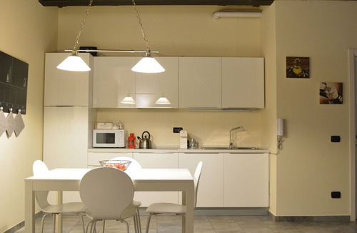 Verona City Centre Apartment | SCIESA 24 APARTMENTS - CIR 023091-LOC-01674 - CIN IT023091C2RKYIHNOG