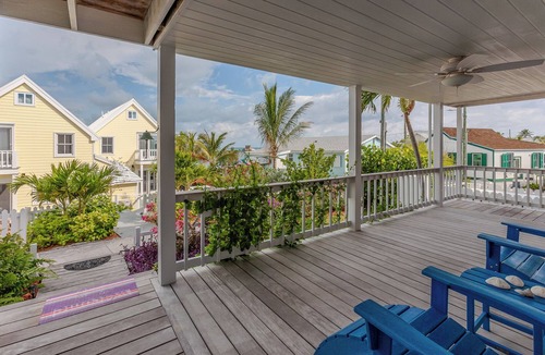 Hope Town House | Sea Merc: A Charming Haven with Captivating Views in Hope Town