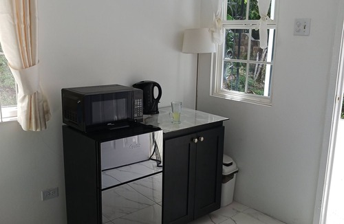 Tower Isle Apartment | Self-contained room 2 Tower Isles near 0cho Rios, Spring Valley