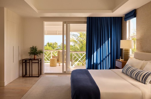 Dunmore Town Resort | Sharon's House 3 bed/3 bath home & 1 bed/1 bath guest cottage & plunge pool