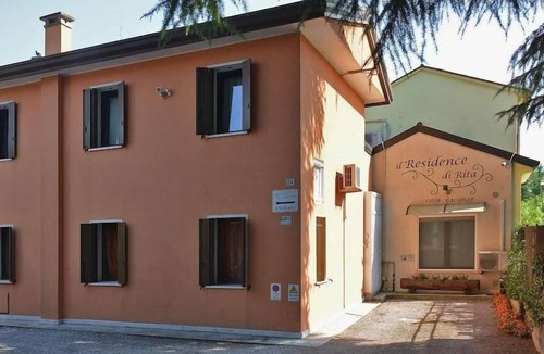 Lancenigo House | Single house with parking space and garden