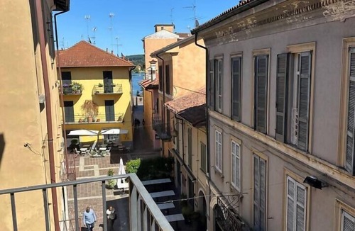Sesto Calende Apartment | Sixth Hub: Design 3 Balconies Between River and Leonardo