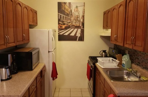 Bedford-Stuyvesant Apartment | Size and comfort!