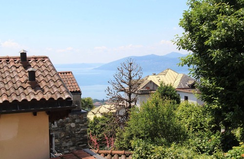 Arizzano House | Sky & Lake by Interhome