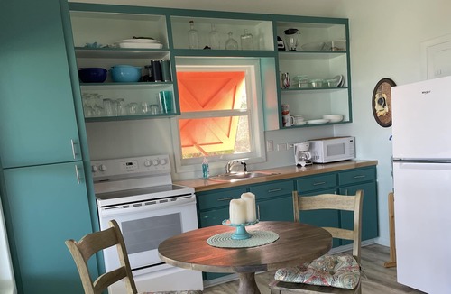Spanish Wells Cottage | Small cottage, Big Ocean View