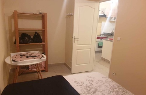 Villeneuve-Saint-Georges House | Small House 37m² 1 bedroom in housing estate