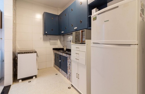 Leblon Apartment | Space and Comfort in Leblon Ae302