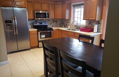 Eden Gardens Apartment | Spacious 2 Bedroom Kensington Cresent New Kgn