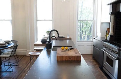 Ocean Hill House | SPACIOUS 2-STORY Brownstone House 4 ppl | BED STUY