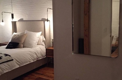Williamsburg Apartment | Spacious 3-bedroom apartment in terrific Williamsburg Brooklyn with AC, WiFi