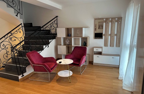 Antony House | Spacious and comfortable house