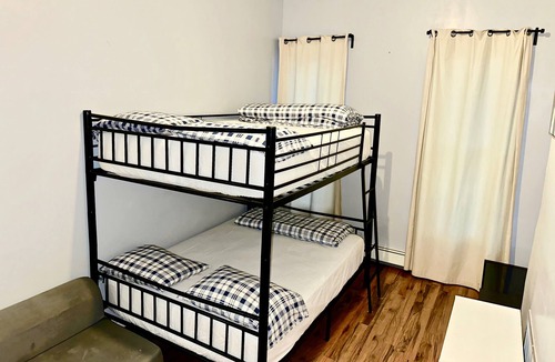 Ocean Hill House | Spacious and Cozy room