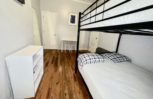 Ocean Hill House | Spacious and Cozy room