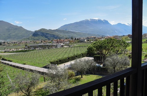 Riva del Garda Apartment | Spacious and Elegant Holiday Apartment "Mandorlo" with Balcony and Air Conditioning