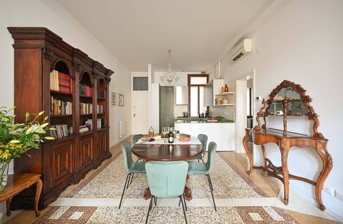 San Marco Apartment | Spacious and Scenic Apartment at the Fenice Theatre