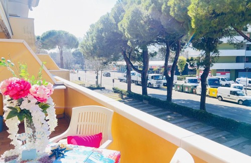 Bibione Apartment | Spacious apartment with large balcony