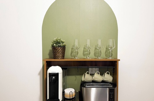 Midtown West Apartment | Spacious, Clean, Comfortable 2bedroom apartment, Central New York, Times Square