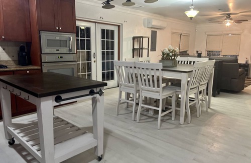 Westward Villas Subdivision Condo | Spacious condo cable beach with pool near beach