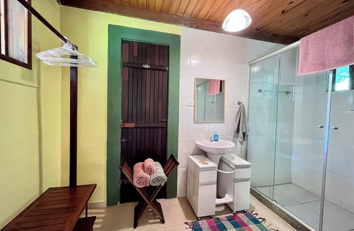 Paraty Bed & Breakfast | Spacious ensuite in forest in Paraty with delicious breakfast included
